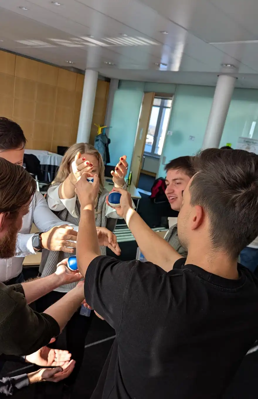 Interaktives Training vor Ort und online